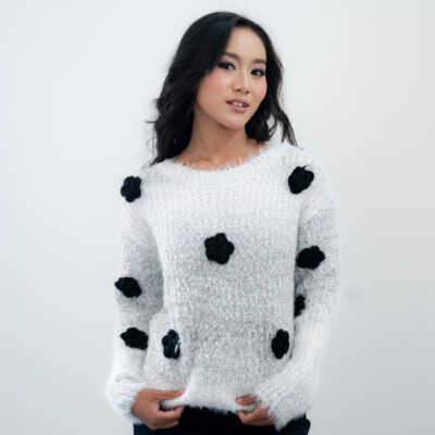 Women soft woollen pullover sweater